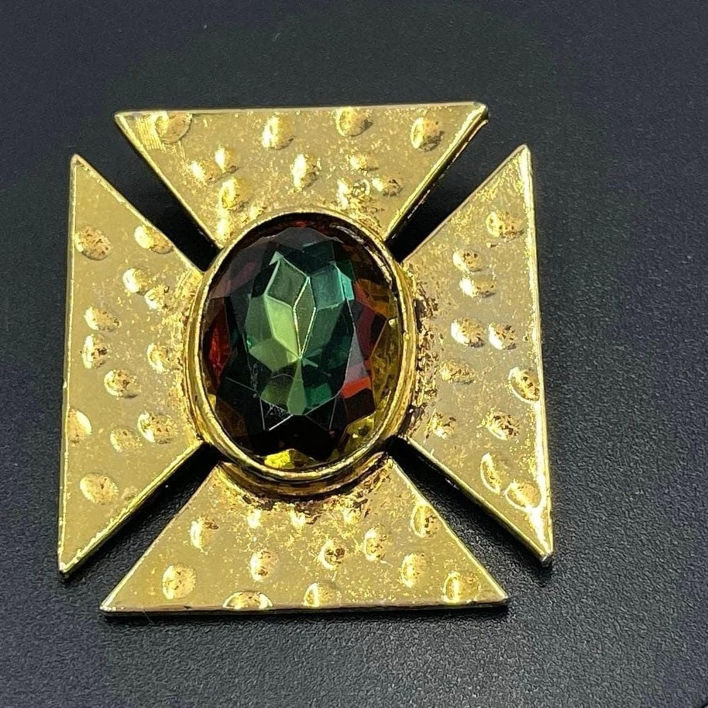 DIANE VON FURSTENBERG Vintage Goldtone Rhinestone Maltese Cross Pendant Brooch